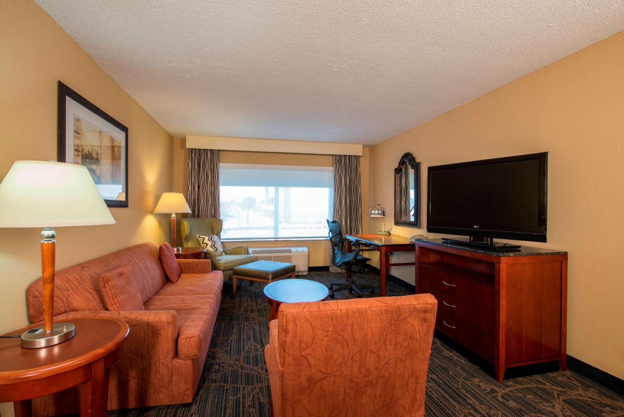 Hilton Garden Inn Тупело Екстериор снимка
