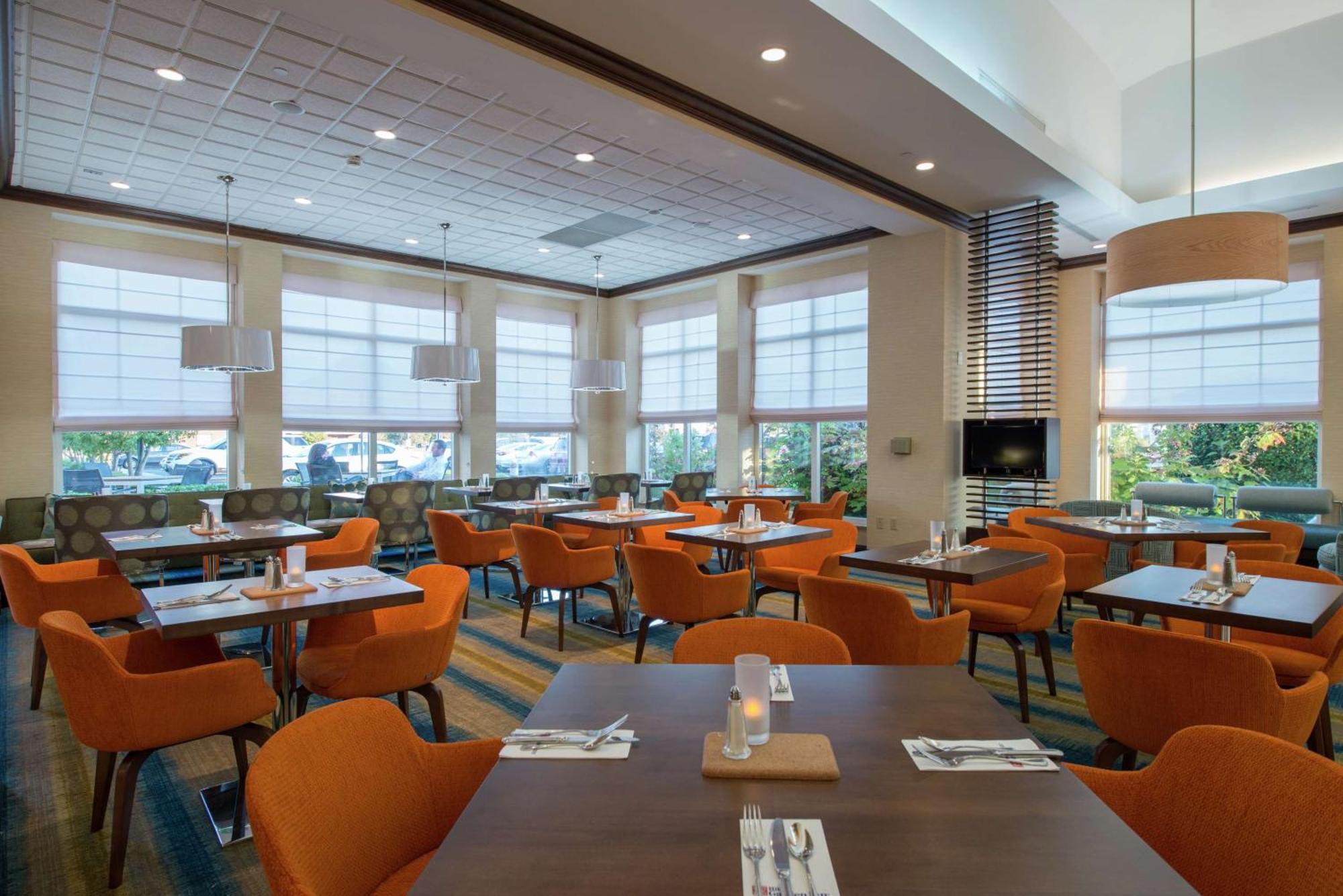 Hilton Garden Inn Тупело Екстериор снимка