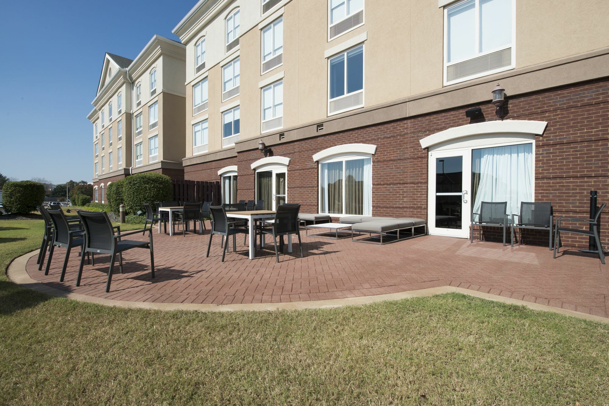 Hilton Garden Inn Тупело Екстериор снимка